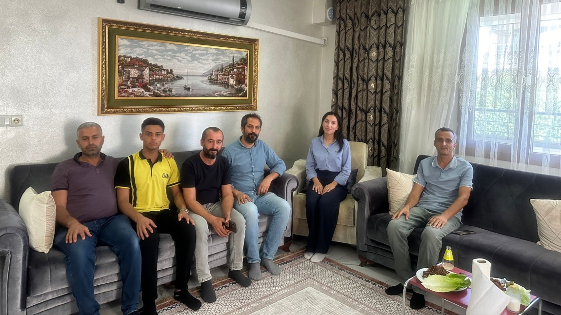 12.SINIF ÖĞRENCİLERİNE YÖNELİK ÜNİVERSİTE YOLUNDA MORAL, MOTİVASYON ZİYARETLERİ